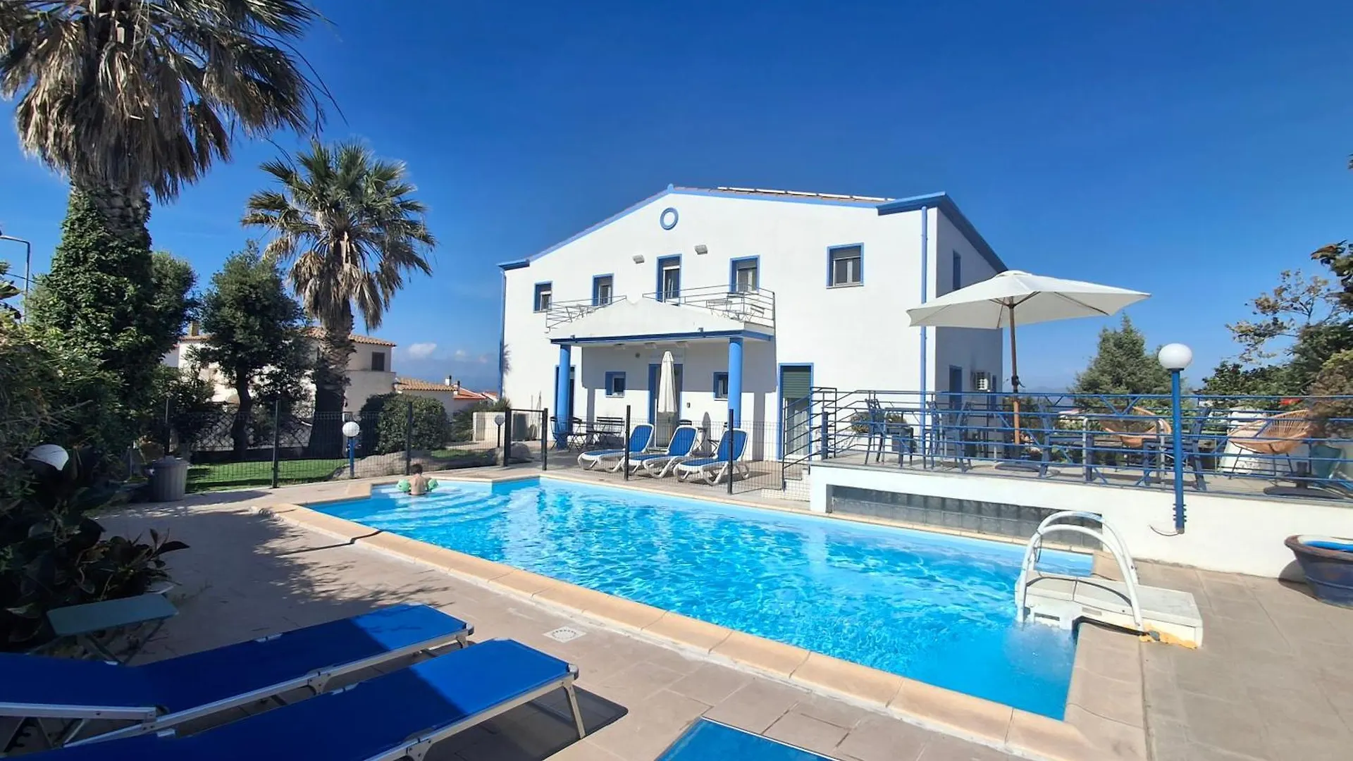 Villa Acquamarina Calasetta Bed & Breakfast
